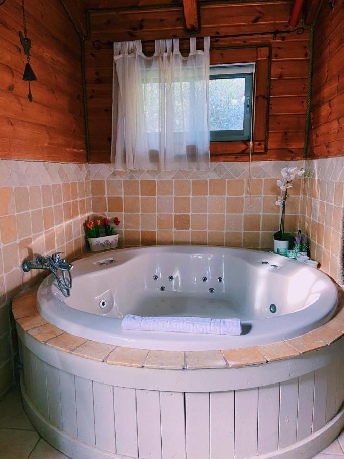Julie'S Cabins Neot Golan 외부 사진